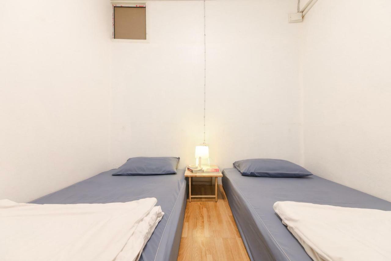 Sook Cafe And Youth Hostel Chiang Rai Bagian luar foto